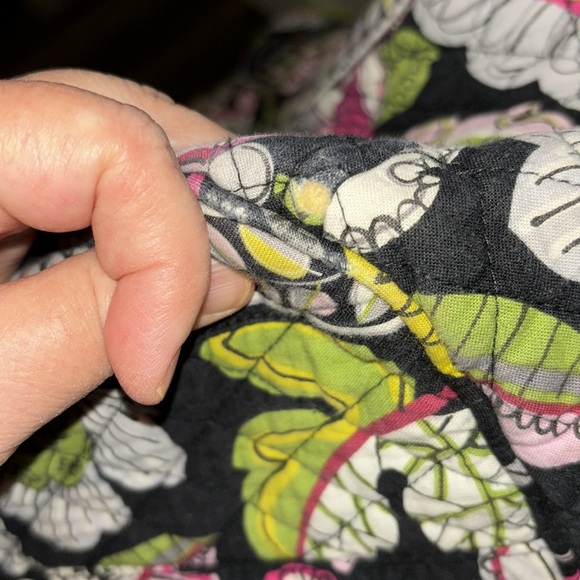 Reduced!  Vera Bradley large floral print tote travel bag - Picture 10 of 17